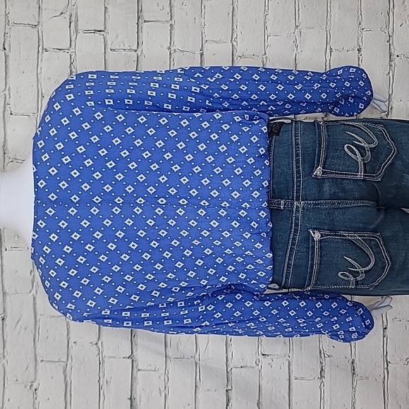 Chloe & Katie Long Sleeve Boho Crossover Bubble Hem Top in Blue/Orange - Picture 4 of 17